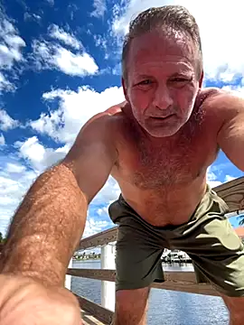 Bronco9602 online show from September 27, 2025, 4:12 pm