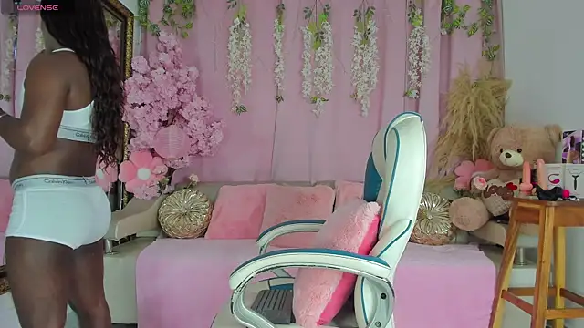 SammyGirlTS online show from October 30, 2025, 11:44 am