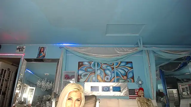 ADRIANNA FOX online show from February 27, 2025, 1:59 am