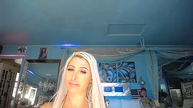 ADRIANNA FOX online show from March 9, 2025, 6:43 pm