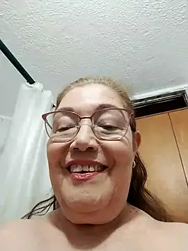 Snapshot of Vicky_Rosse chatting on December 4, 2025, 8:06 pm Vicky Rosse online show from December 4, 2025, 8:06 pm