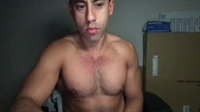 Snapshot of BigGuyMuscle chatting on February 5, 2025, 7:39 am BigGuyMuscle online show from February 5, 2025, 7:39 am