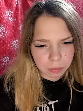 Zuli Kiska online show from November 27, 2025, 8:44 pm