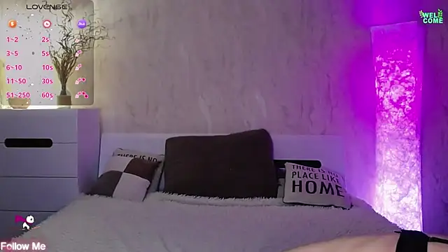 Snapshot of ItsAlisia chatting on January 31, 2025, 8:12 pm ItsAlisia online show from January 31, 2025, 8:12 pm