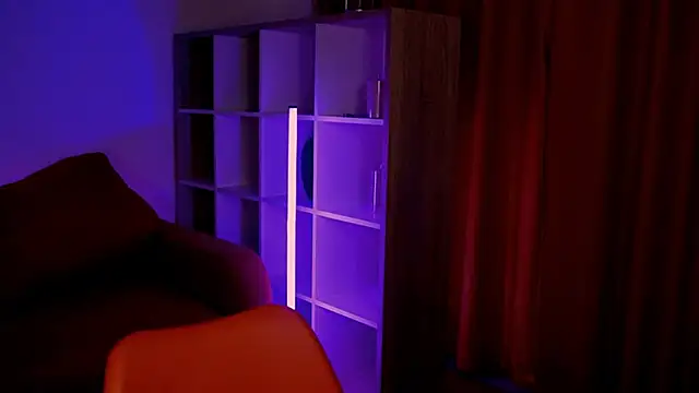 Snapshot of ItsAlisia chatting on September 16, 2025, 12:39 pm ItsAlisia online show from September 16, 2025, 12:39 pm