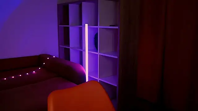 Snapshot of ItsAlisia chatting on October 5, 2025, 5:39 am ItsAlisia online show from October 5, 2025, 5:39 am