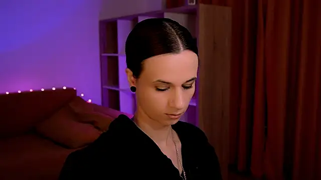 Snapshot of ItsAlisia chatting on October 9, 2025, 12:47 pm ItsAlisia online show from October 9, 2025, 12:47 pm