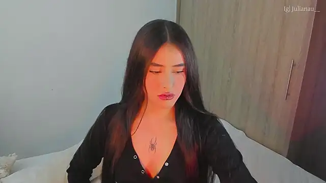 Snapshot of iriswest_ chatting on February 26, 2025, 10:42 pm iriswest  online show from February 26, 2025, 10:42 pm