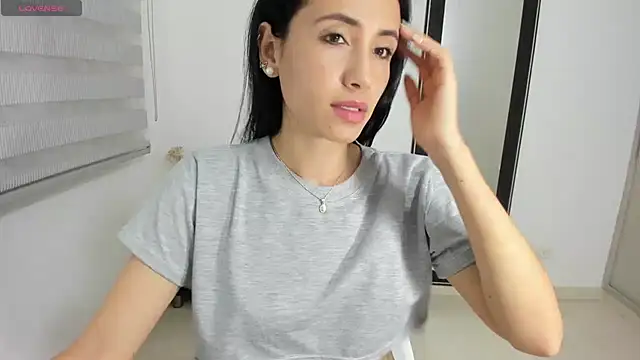 Snapshot of _arianna_hot22 chatting on November 6, 2025, 1:06 am arianna hot22 online show from November 6, 2025, 1:06 am