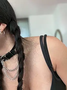 LoveLillyy online show from December 2, 2025, 10:27 pm