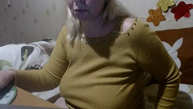 QueenLana online show from February 26, 2025, 4:56 pm