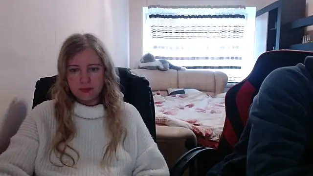 PeterAndJen online show from March 7, 2025, 4:22 pm