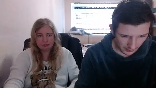 PeterAndJen online show from March 8, 2025, 7:20 pm