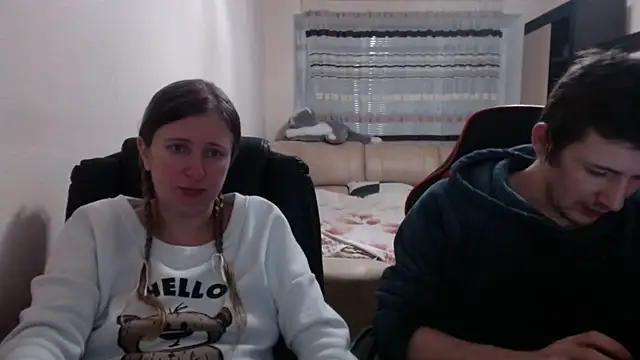 PeterAndJen online show from March 10, 2025, 4:14 pm