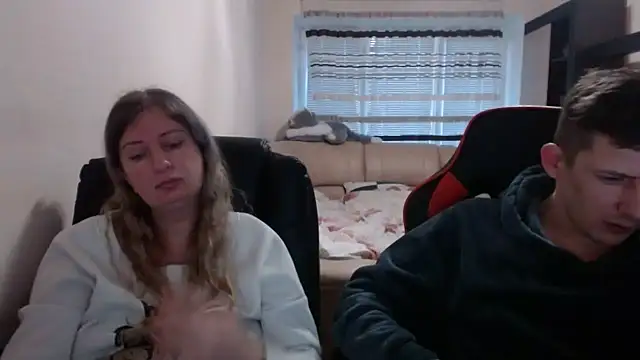 PeterAndJen online show from March 13, 2025, 6:58 am