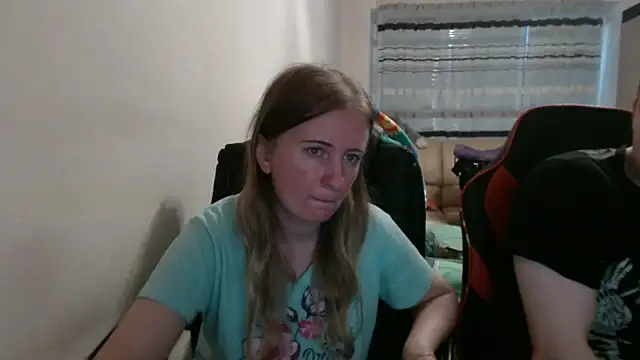 PeterAndJen online show from September 14, 2025, 5:23 pm