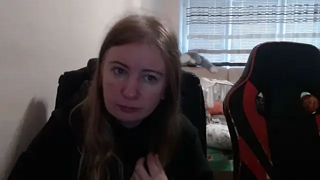 PeterAndJen online show from October 24, 2025, 6:10 am