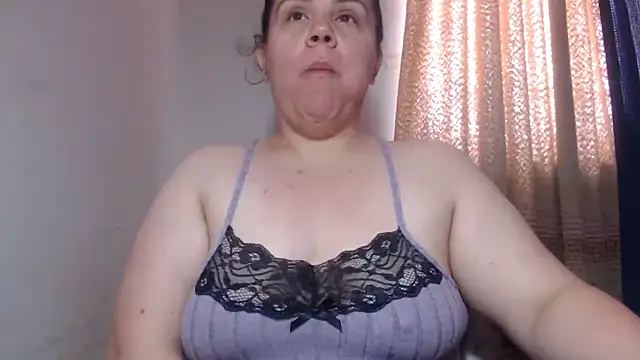 Snapshot of agathamiller01 chatting on October 3, 2025, 1:41 pm agathamiller01 online show from October 3, 2025, 1:41 pm