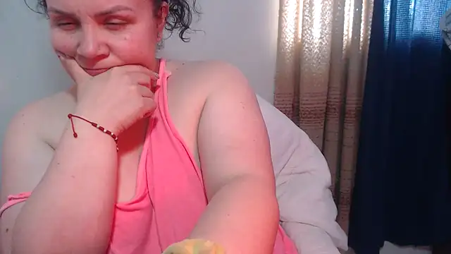 Snapshot of agathamiller01 chatting on December 13, 2025, 7:53 pm agathamiller01 online show from December 13, 2025, 7:53 pm