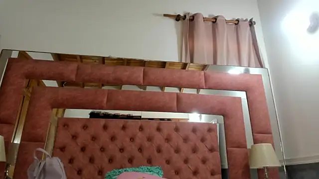 Snapshot of briana_wonder69xxx chatting on November 11, 2025, 3:23 pm briana wonder69xxx online show from November 11, 2025, 3:23 pm