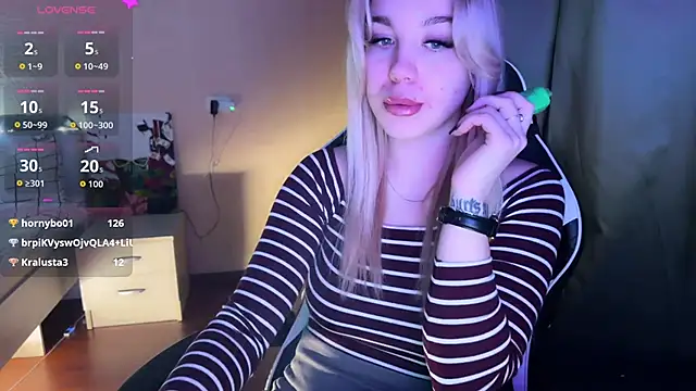 Snapshot of ariashaa chatting on November 8, 2025, 2:28 pm ariashaa online show from November 8, 2025, 2:28 pm