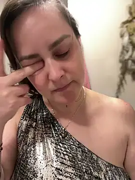 Snapshot of misslulipop chatting on December 9, 2024, 7:06 am misslulipop online show from December 9, 2024, 7:06 am