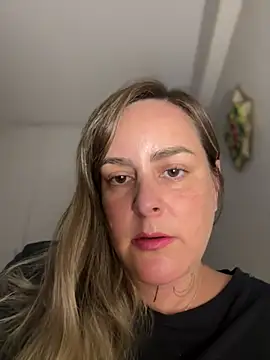 Snapshot of misslulipop chatting on February 25, 2025, 12:36 am misslulipop online show from February 25, 2025, 12:36 am