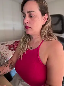 Snapshot of misslulipop chatting on March 11, 2025, 8:20 pm misslulipop online show from March 11, 2025, 8:20 pm