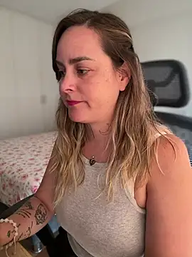 Snapshot of misslulipop chatting on March 16, 2025, 8:54 pm misslulipop online show from March 16, 2025, 8:54 pm