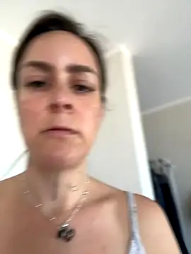 Snapshot of misslulipop chatting on November 9, 2025, 2:37 pm misslulipop online show from November 9, 2025, 2:37 pm