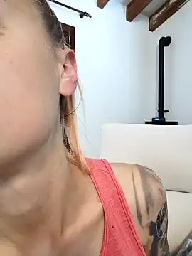 kylie blck online show from February 27, 2025, 11:52 am