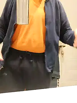 Snapshot of Einhorn527 chatting on December 12, 2024, 5:59 pm Einhorn527 online show from December 12, 2024, 5:59 pm