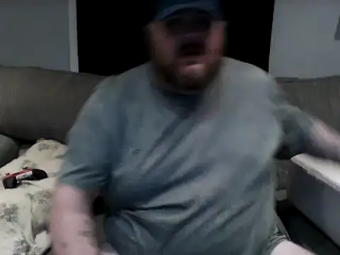 Snapshot of fatdickdaddy448 chatting on December 17, 2024, 4:43 pm fatdickdaddy448 online show from December 17, 2024, 4:43 pm