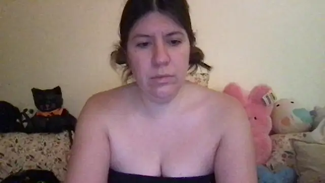 HYPHYtype online show from October 31, 2025, 4:35 am