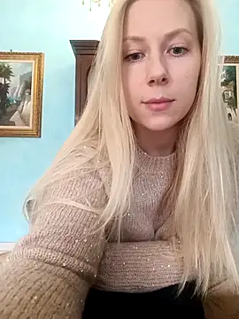 Prettierkate online show from December 15, 2025, 8:51 am