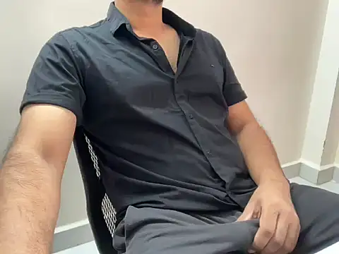 Snapshot of Arjun78877 chatting on October 5, 2025, 9:07 am Arjun78877 online show from October 5, 2025, 9:07 am