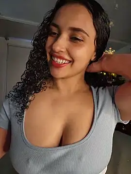 Lucy Marin online show from December 15, 2025, 4:44 pm