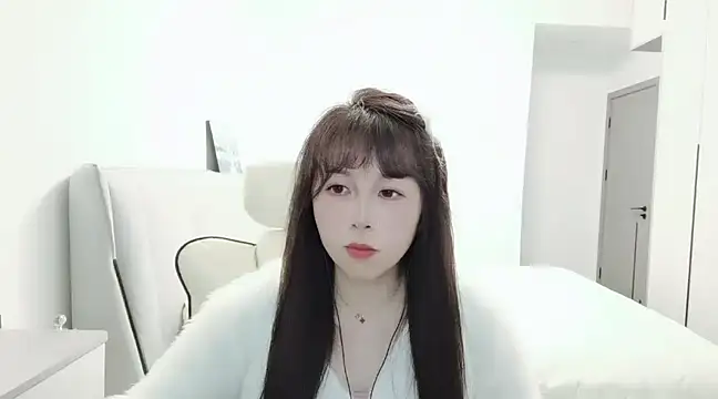 Sunset glow online show from February 18, 2025, 2:27 pm