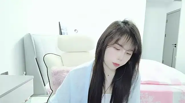 Sunset glow online show from March 21, 2025, 2:29 pm