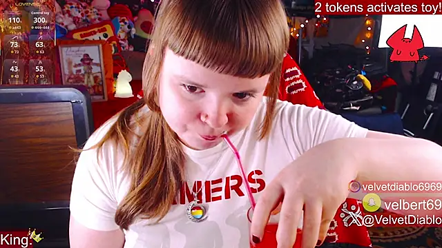 VelvetDiablo online show from November 12, 2025, 1:06 am