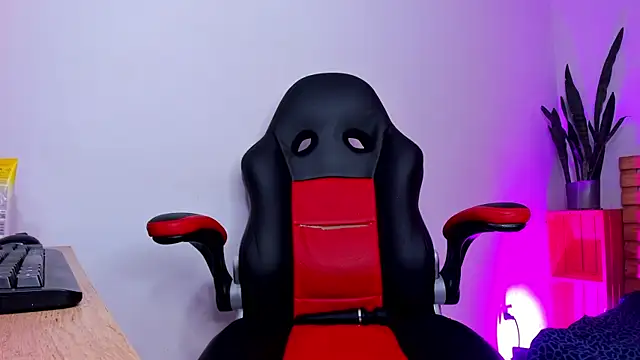 MaryJaneDove online show from February 7, 2025, 8:11 am