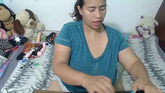 Snapshot of NatalySexxxMilk chatting on January 2, 2025, 5:03 am NatalySexxxMilk online show from January 2, 2025, 5:03 am