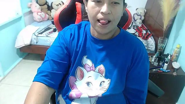 Snapshot of NatalySexxxMilk chatting on January 3, 2025, 11:46 am NatalySexxxMilk online show from January 3, 2025, 11:46 am