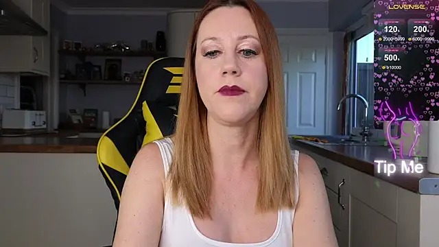 Snapshot of stripmequick chatting on January 9, 2025, 2:07 pm stripmequick online show from January 9, 2025, 2:07 pm