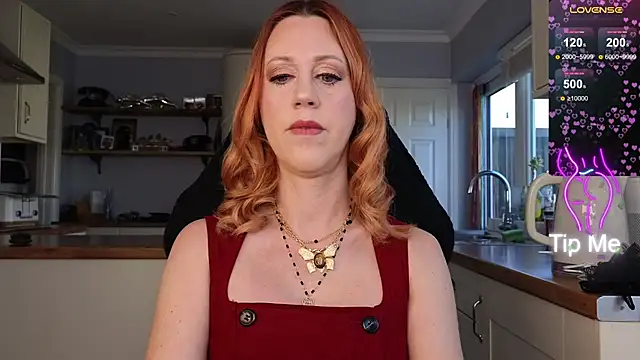 Snapshot of stripmequick chatting on March 19, 2025, 10:44 am stripmequick online show from March 19, 2025, 10:44 am