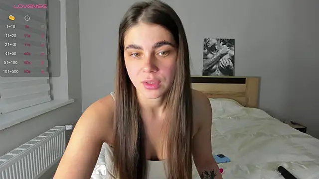 Snapshot of Bella_Foryou chatting on November 30, 2025, 3:16 pm Bella Foryou online show from November 30, 2025, 3:16 pm