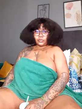 PearlSexxy69 online show from October 13, 2025, 9:20 am