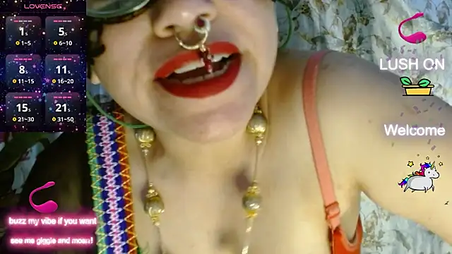 Snapshot of Star-Night chatting on February 27, 2025, 5:04 pm Star-Night online show from February 27, 2025, 5:04 pm