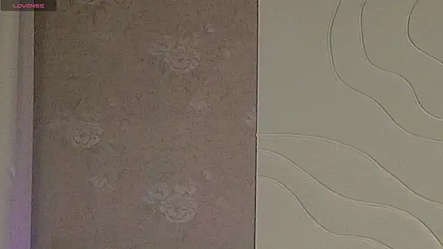 Snapshot of Vivian_cutie chatting on October 24, 2025, 2:35 pm Vivian cutie online show from October 24, 2025, 2:35 pm