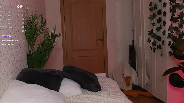 Snapshot of _aleksa_ chatting on December 12, 2024, 6:53 pm aleksa online show from December 12, 2024, 6:53 pm
